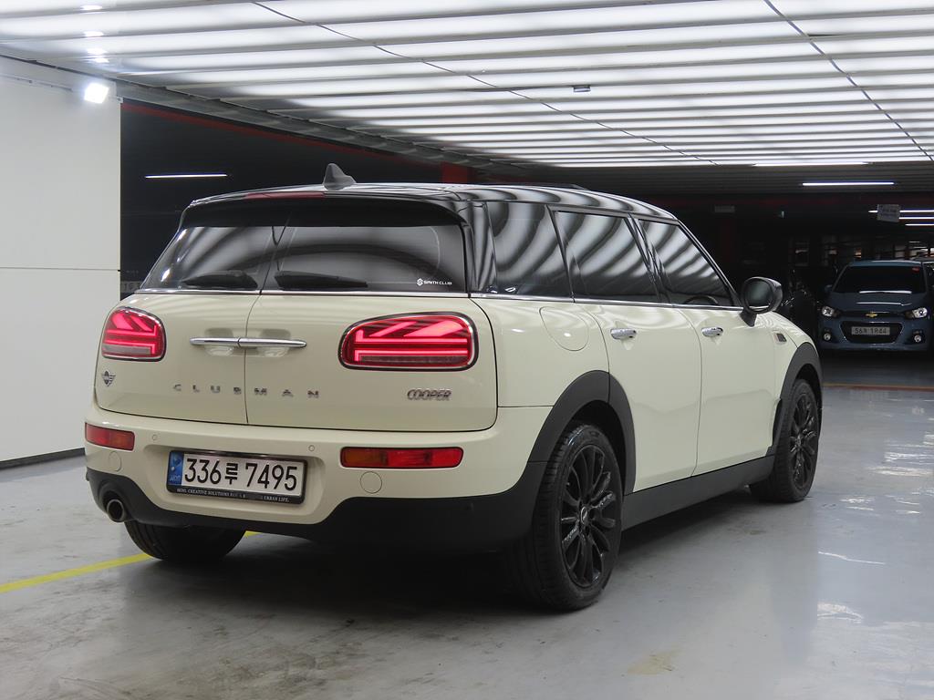 Mini Clubman - Vista 4