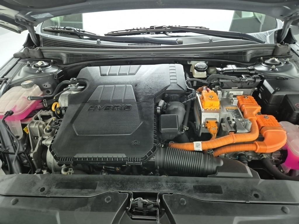 HYUNDAI Avante - Vista 5