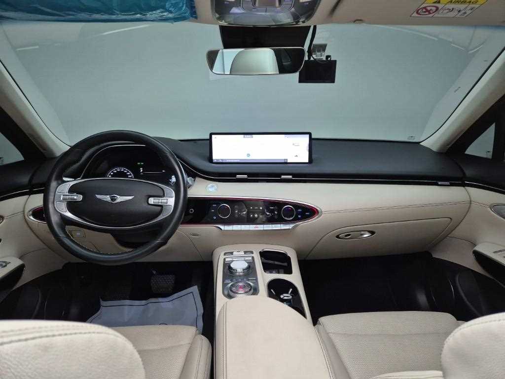 Genesis GV70 - Vista 7