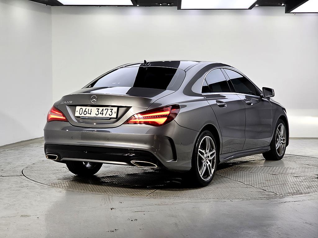 Mercedes Benz CLA Class - Vista 4