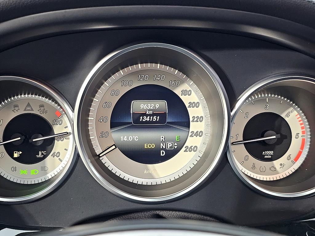 Mercedes Benz CLS Class - Vista 7