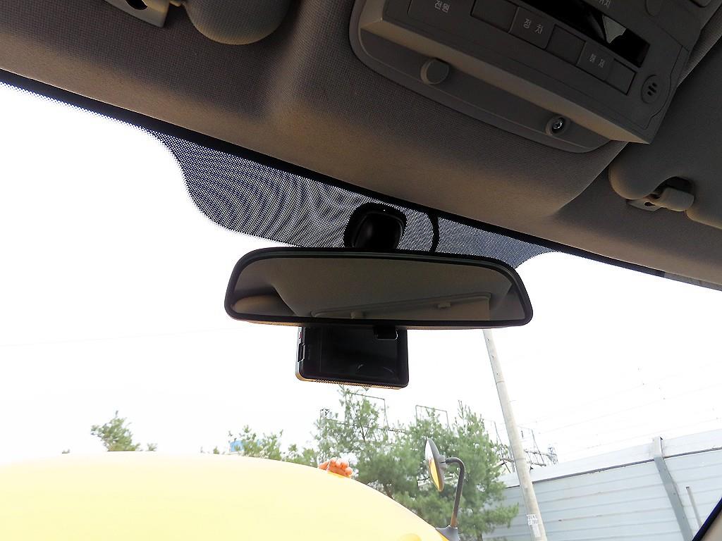 HYUNDAI Starex 2019 Amarillo - Importación desde Corea - HF Imports Iquique - Foto 16