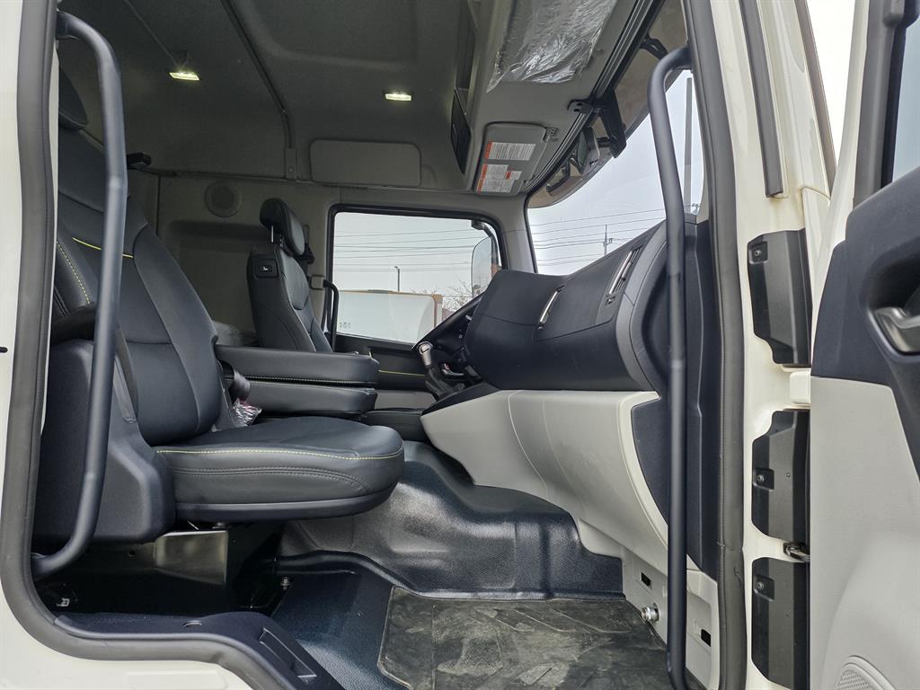 medium and large cargo dump - Vista 11