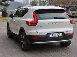 Volvo XC40 - Vista 8