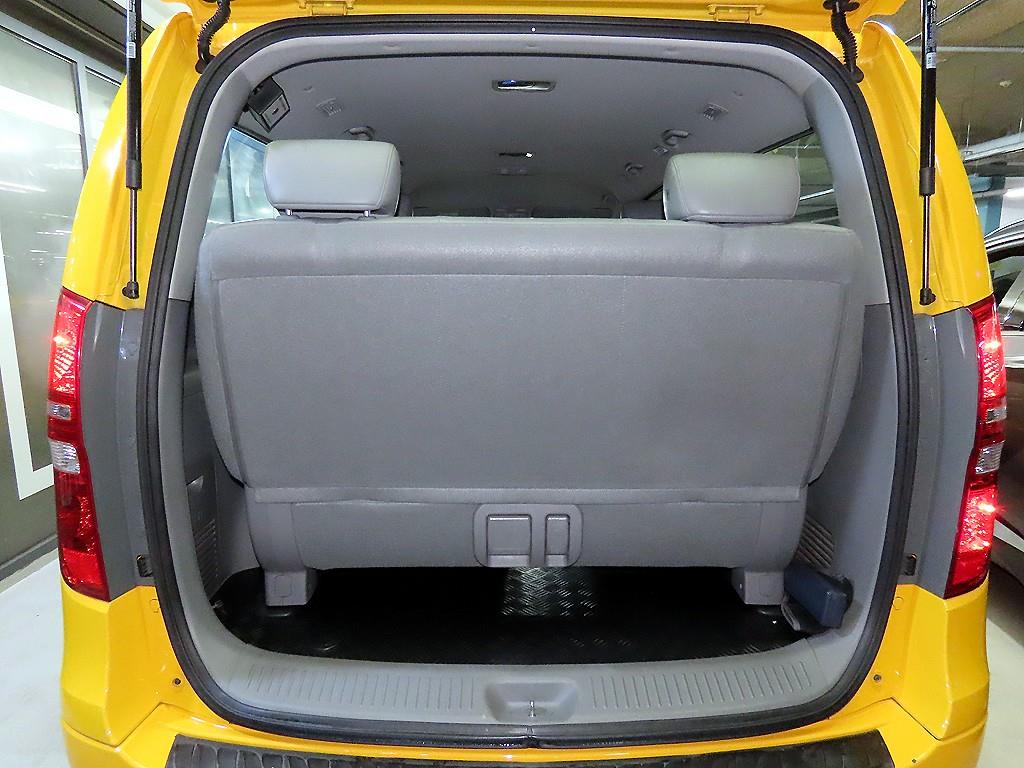 HYUNDAI Starex 2019 Amarillo - Importación desde Corea - HF Imports Iquique - Foto 18