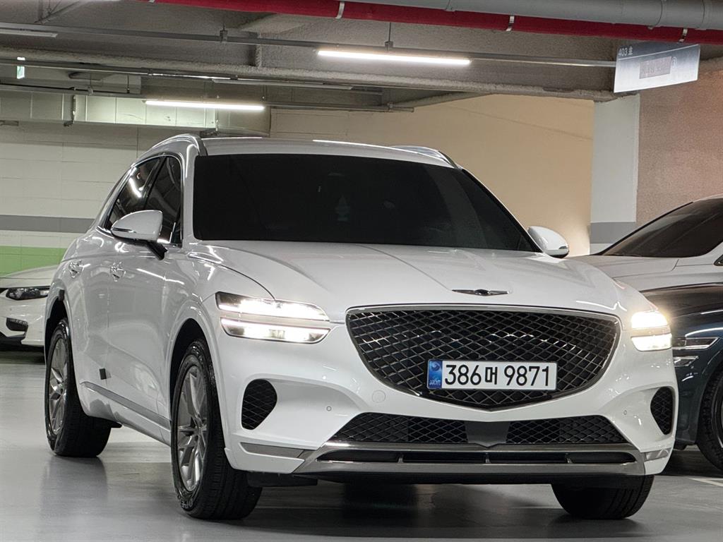 Genesis GV70 - Vista 4