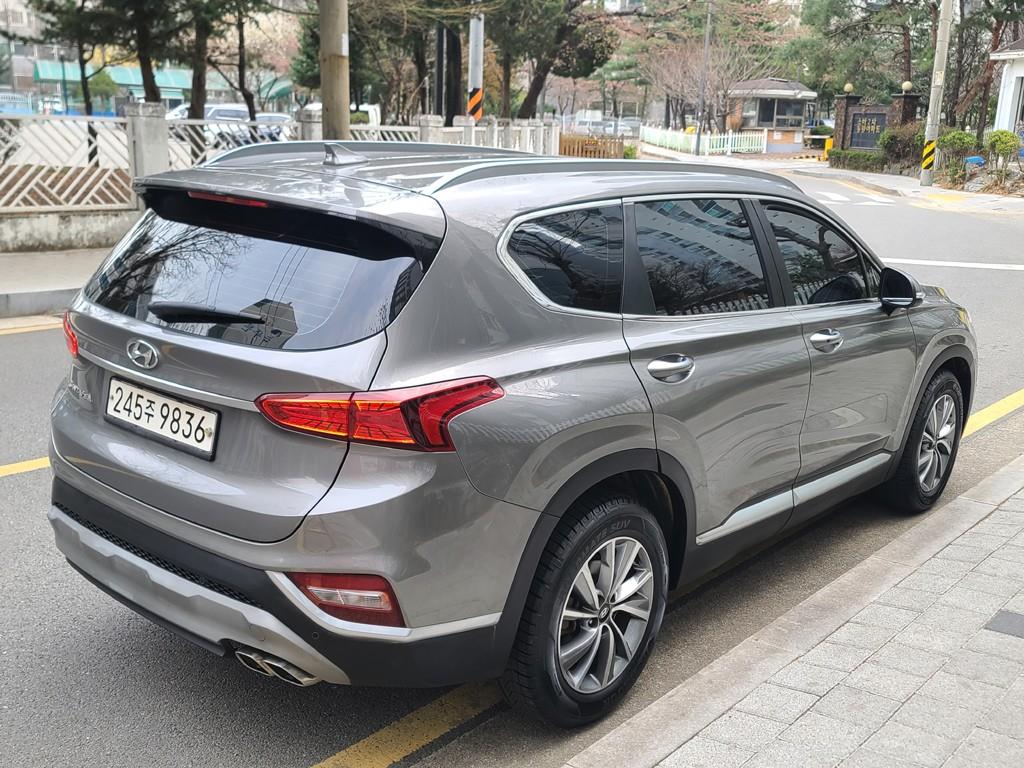 HYUNDAI Santa Fe - Vista 5