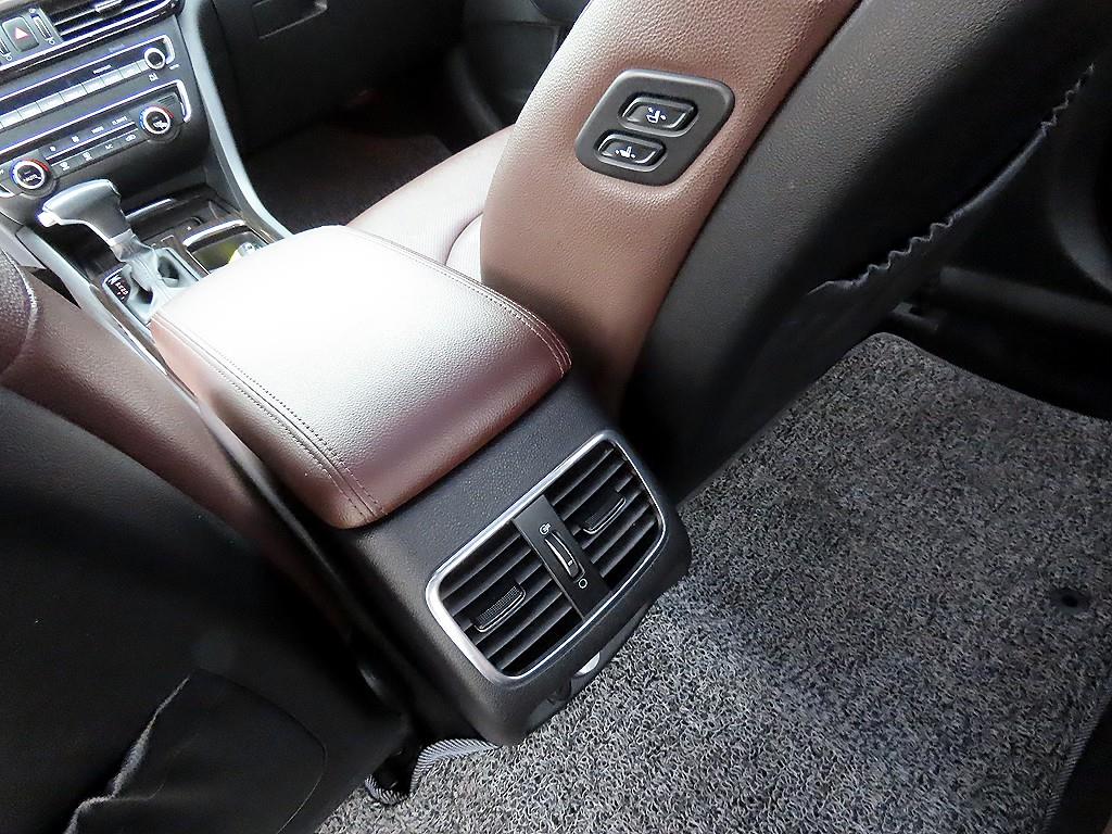 KIA K5 2016 Blanco - Importación desde Corea - HF Imports Iquique - Foto 17