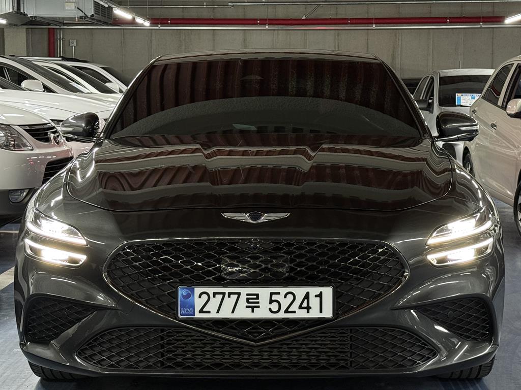 Genesis G70 - Vista 2