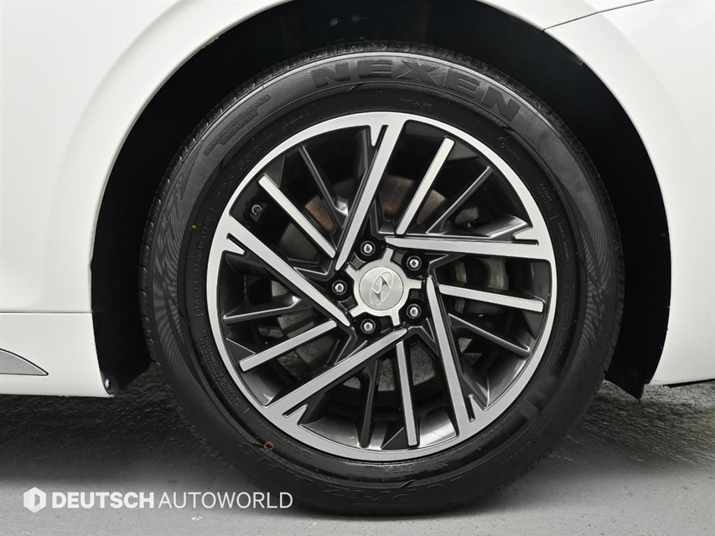 HYUNDAI Grandeur - Vista 5