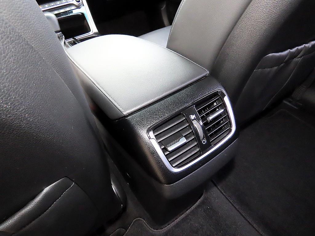 HYUNDAI Grandeur - Vista 4