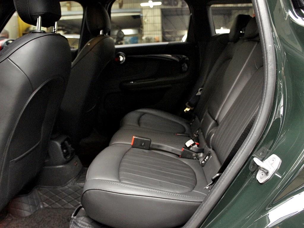 Mini Countryman - Vista 11