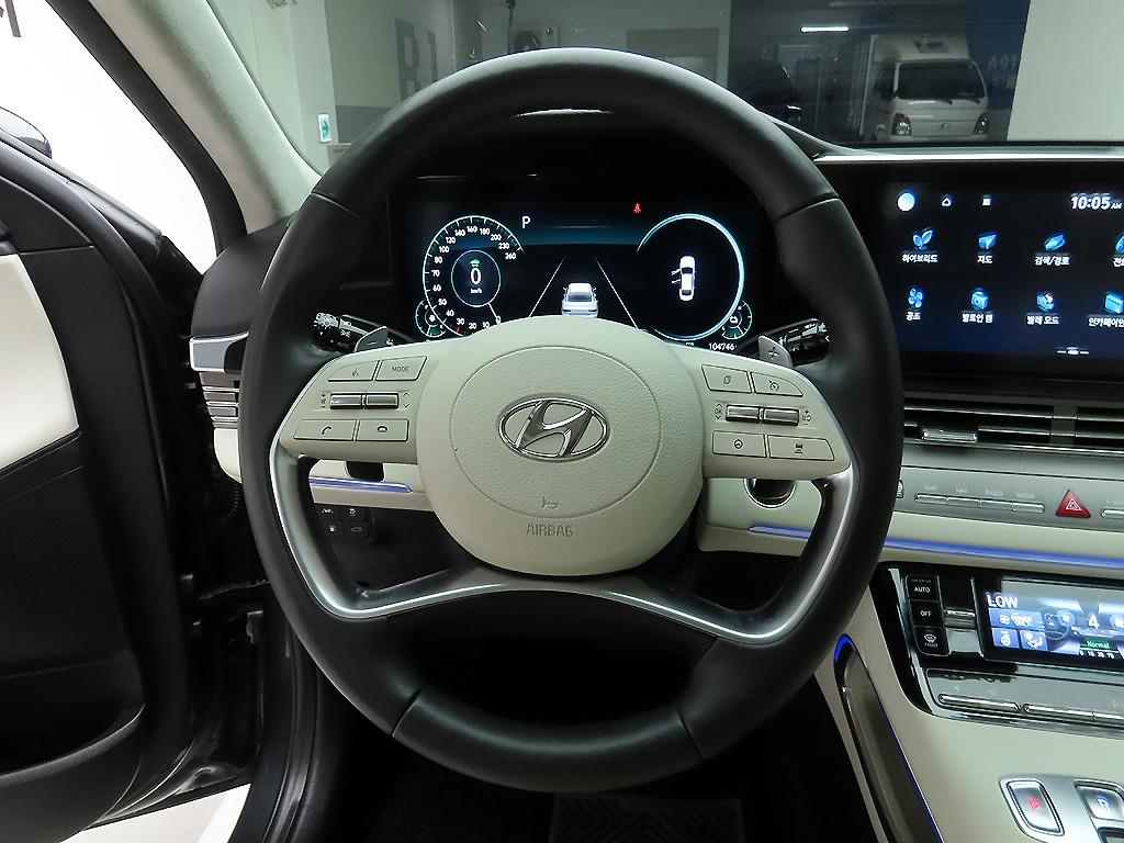 HYUNDAI Grandeur - Vista 7