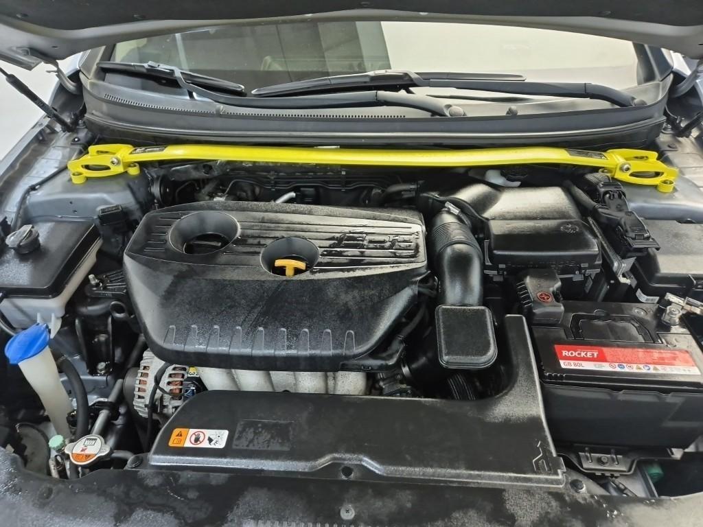 HYUNDAI Sonata - Vista 5