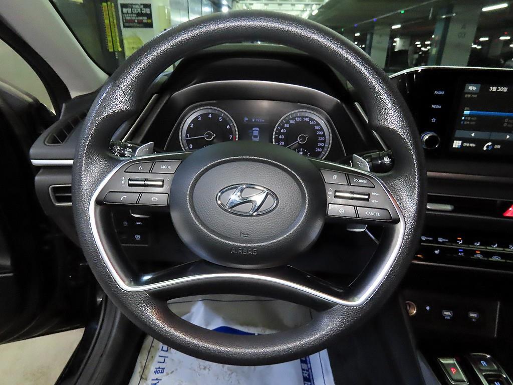 HYUNDAI Sonata - Vista 8