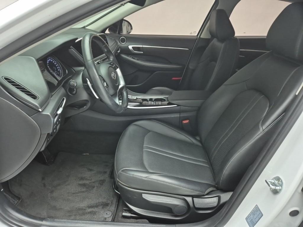 HYUNDAI Sonata - Vista 11