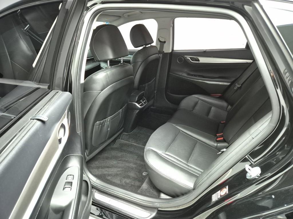 HYUNDAI Grandeur - Vista 12