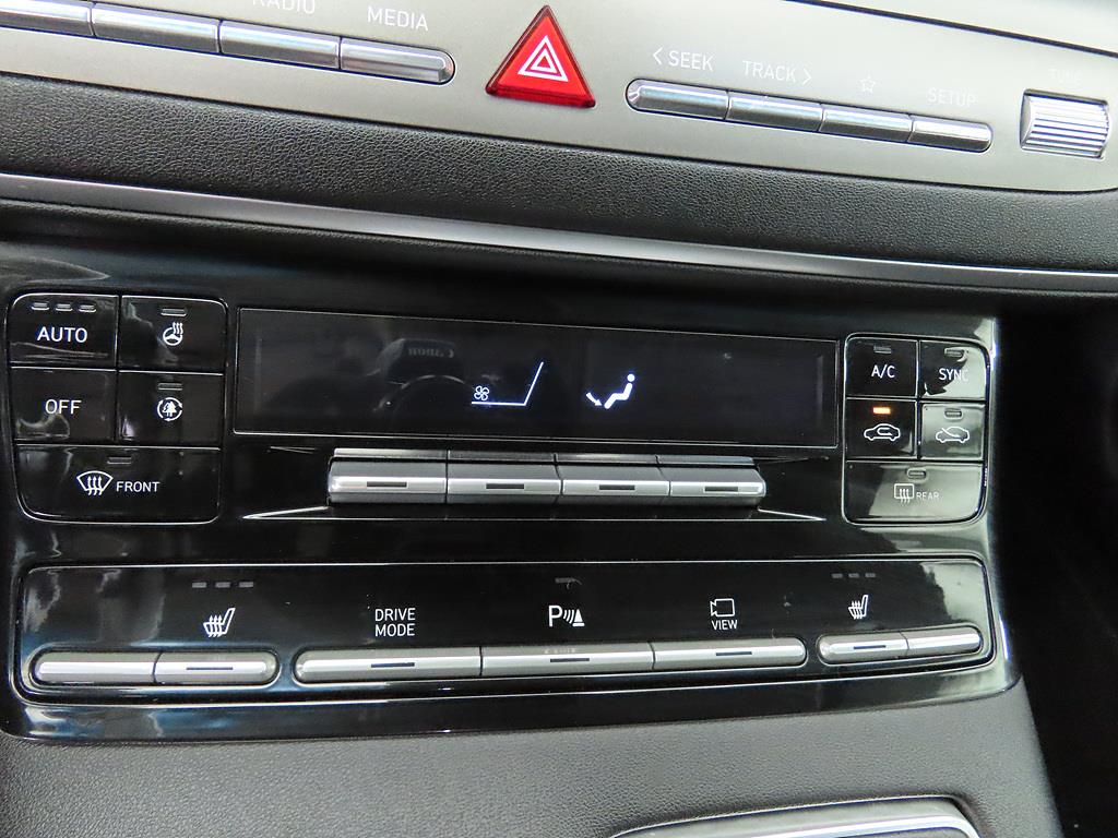 HYUNDAI Grandeur - Vista 10