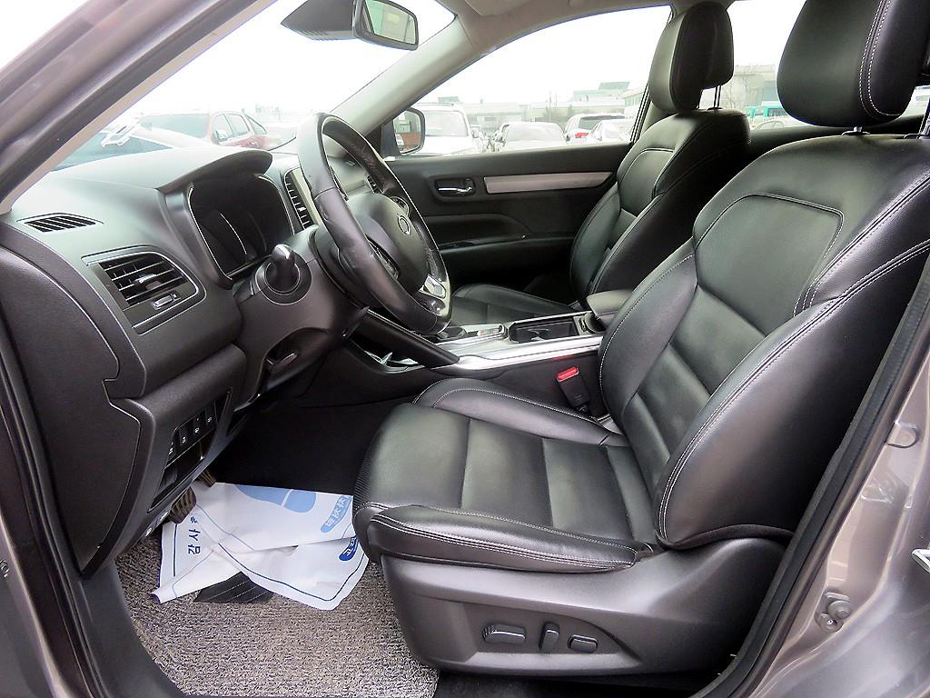 SAMSUNG QM6 - Vista 8