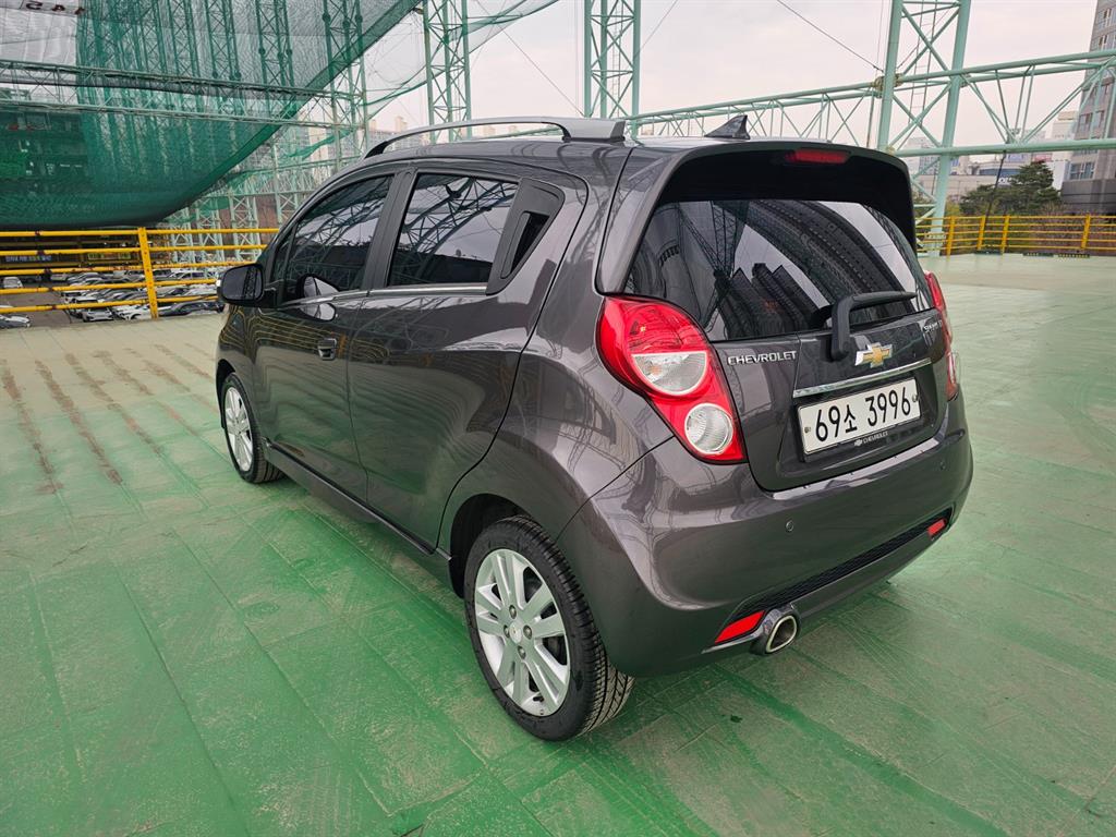 Chevrolet Spark - Vista 6