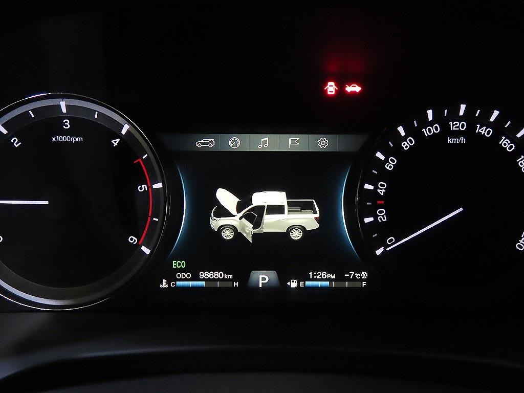 Ssangyong Rexton - Vista 9