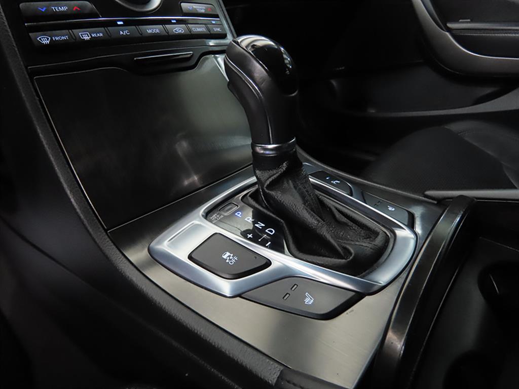 HYUNDAI Grandeur - Vista 11