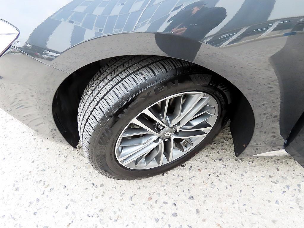 HYUNDAI Grandeur - Vista 6