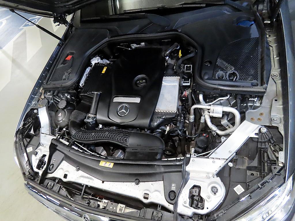 Mercedes Benz E class 2020 Gris - Importación desde Corea - HF Imports Iquique - Foto 19