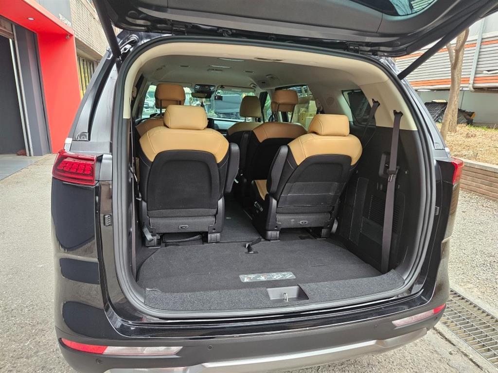 KIA Carnival 2023 Negro - Importación desde Corea - HF Imports Iquique - Foto 16