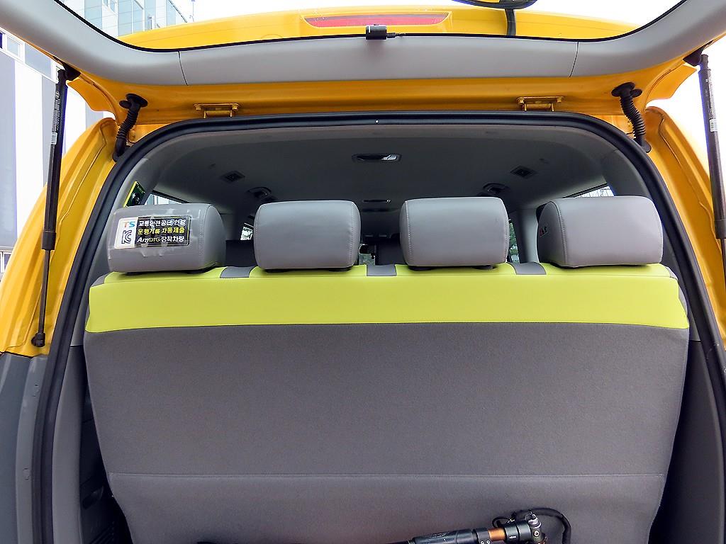 HYUNDAI Starex 2019 Amarillo - Importación desde Corea - HF Imports Iquique - Foto 17