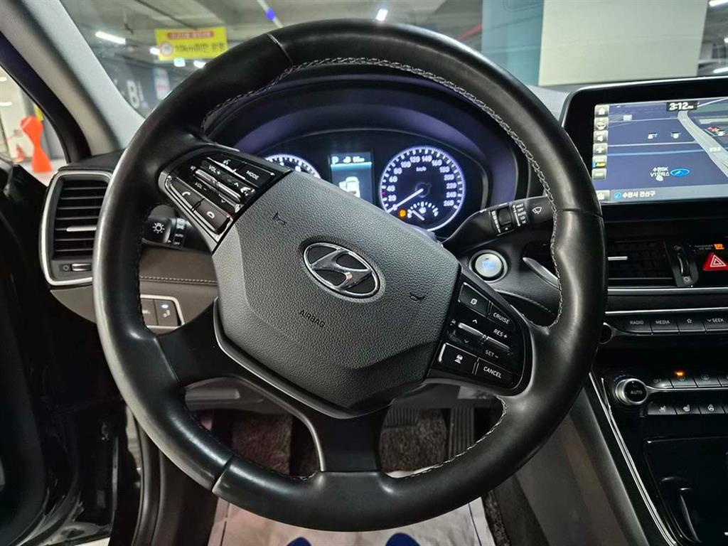 HYUNDAI Grandeur - Vista 8