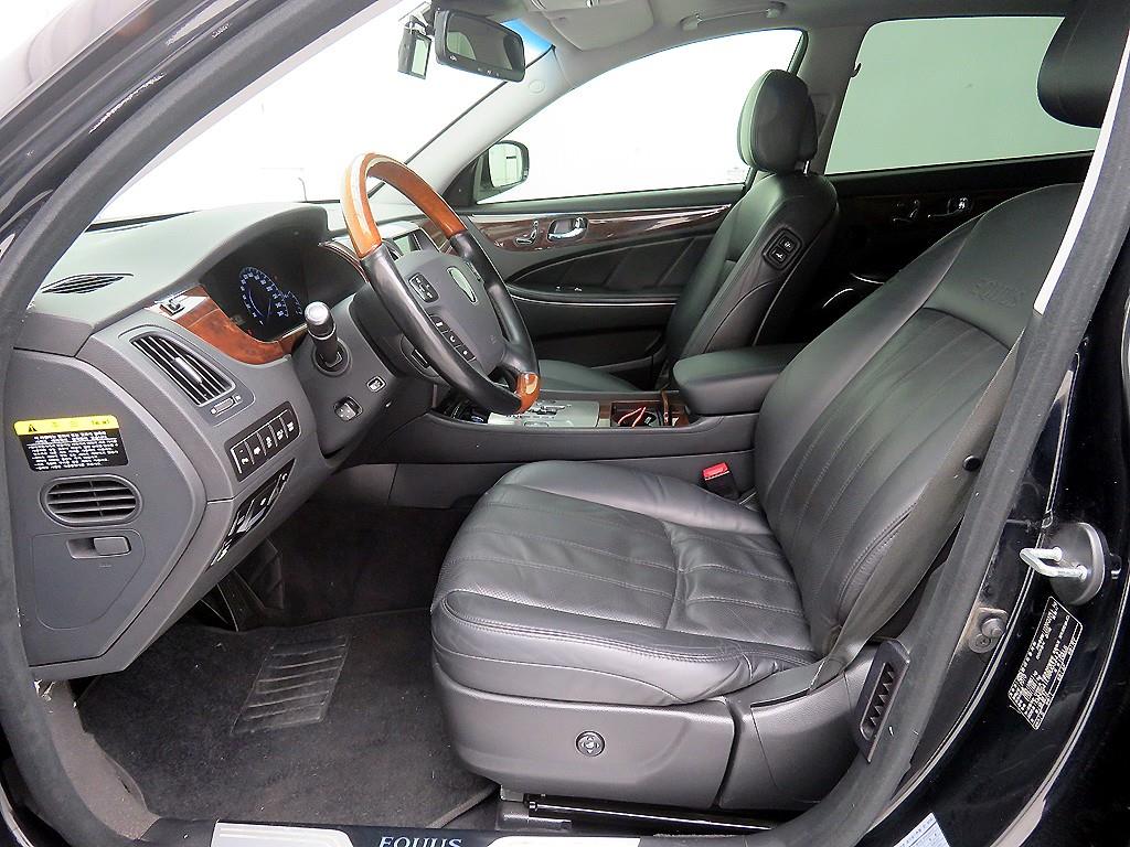 HYUNDAI Equus - Vista 5