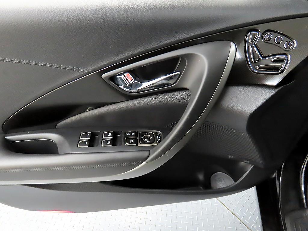 HYUNDAI Grandeur - Vista 11