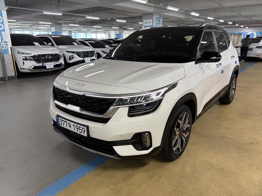 KIA Seltos 2022 Blanco - Importación desde Corea - HF Imports Iquique - Foto 1