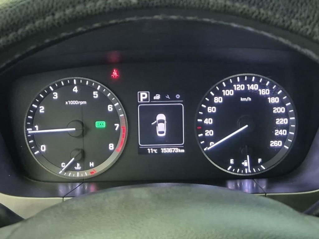 HYUNDAI Sonata - Vista 6