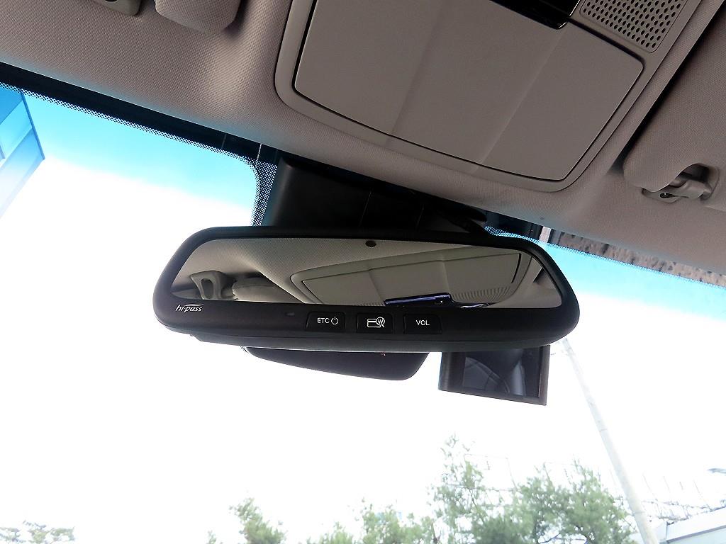 HYUNDAI Grandeur - Vista 2