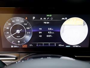 KIA Carnival - Vista 12