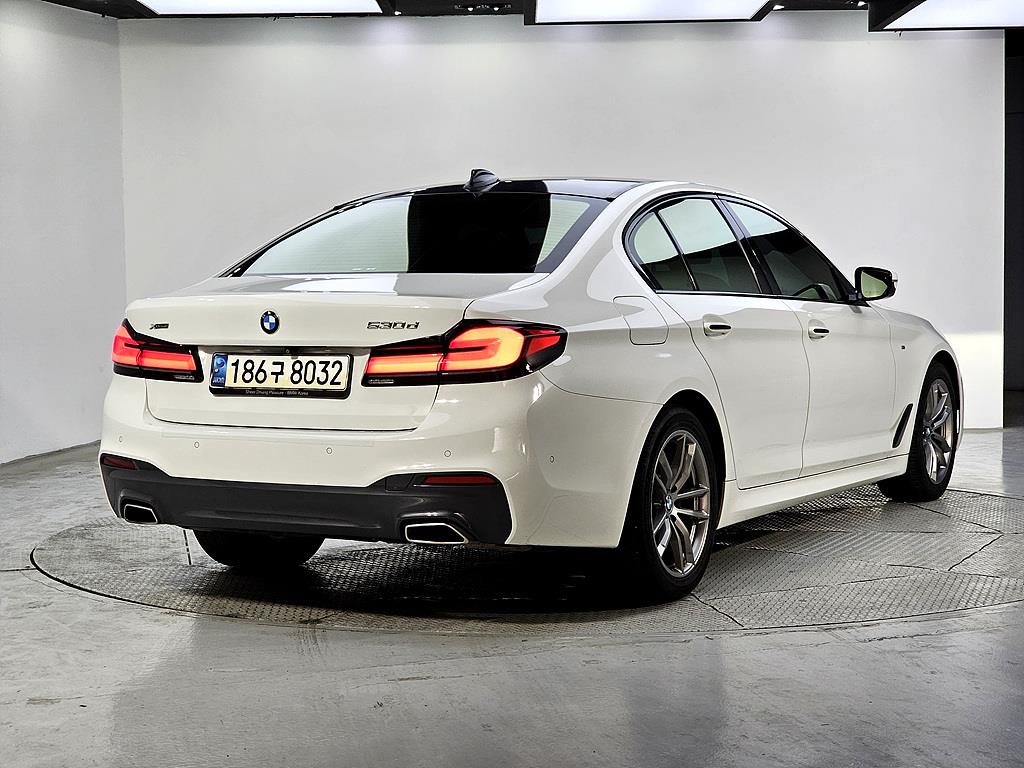 BMW 5 Series - Vista 4