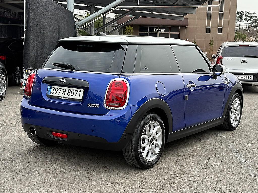 Mini Cooper - Vista 4