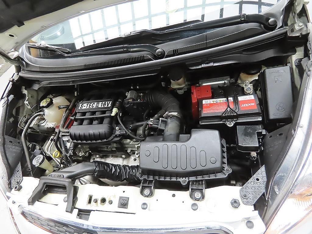 Chevrolet Spark 2015 Blanco - Importación desde Corea - HF Imports Iquique - Foto 7