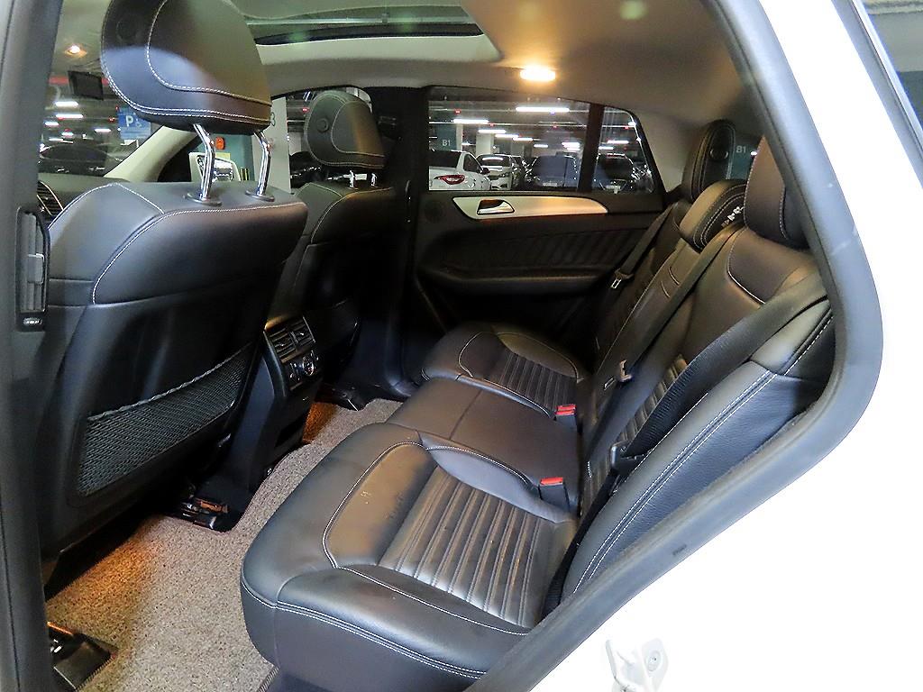 Mercedes Benz GLE Class - Vista 7