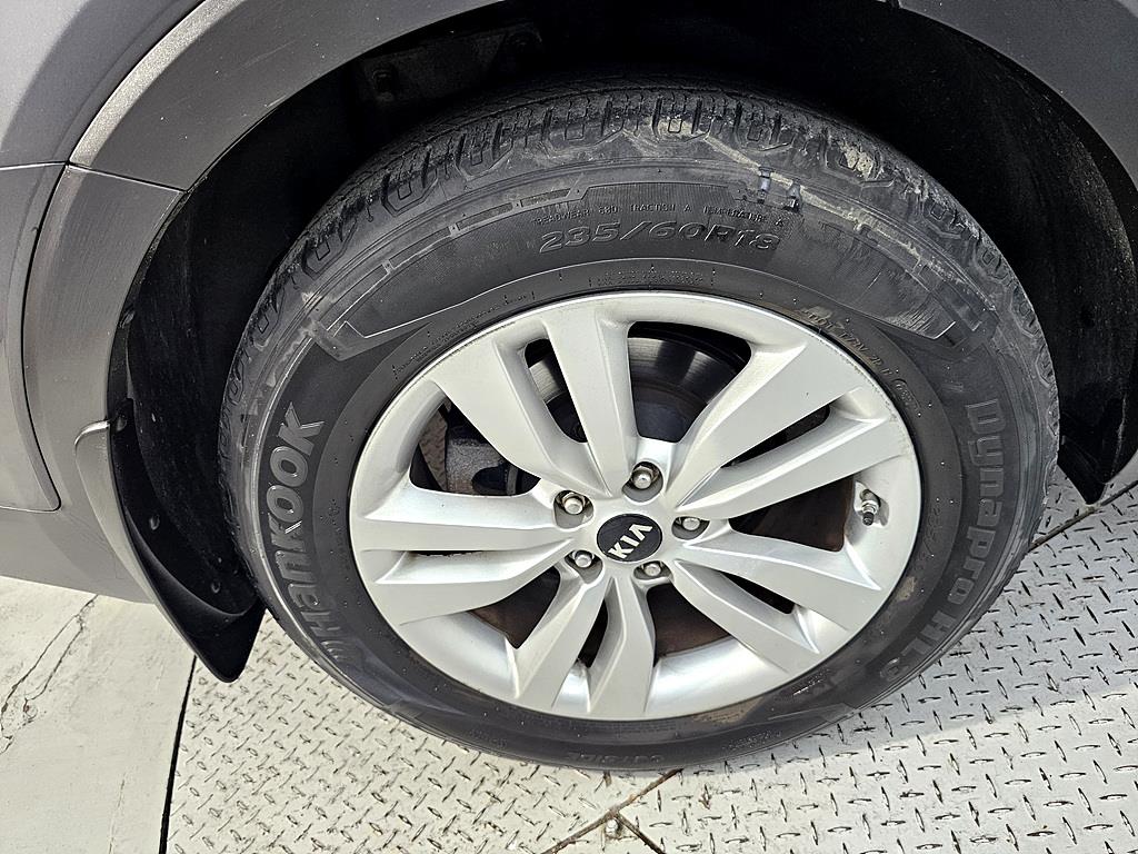 KIA Sorento 2016 Gris - Importación desde Corea - HF Imports Iquique - Foto 20
