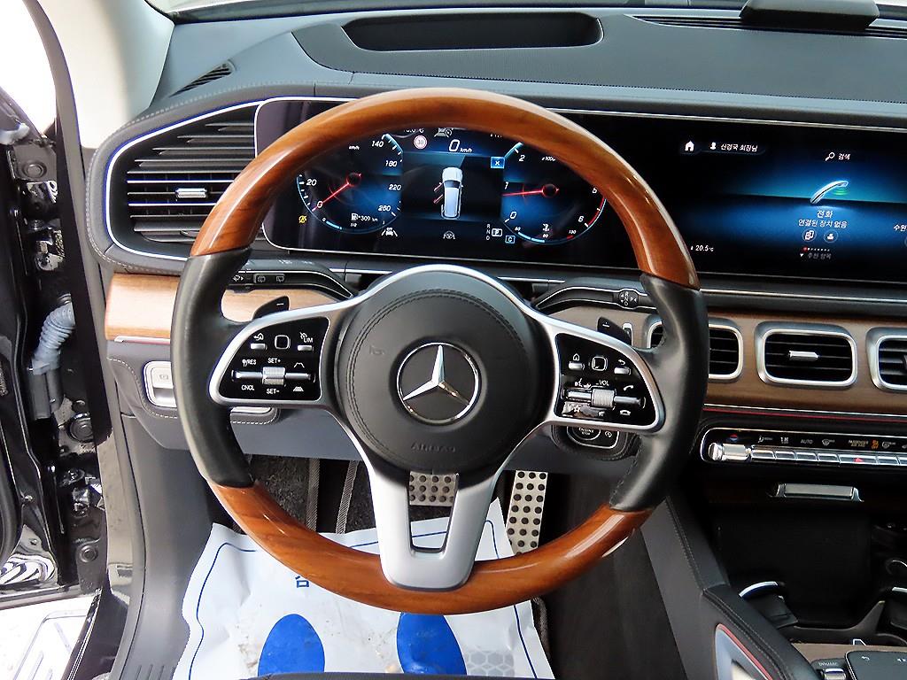 Mercedes Benz GLS Class - Vista 8