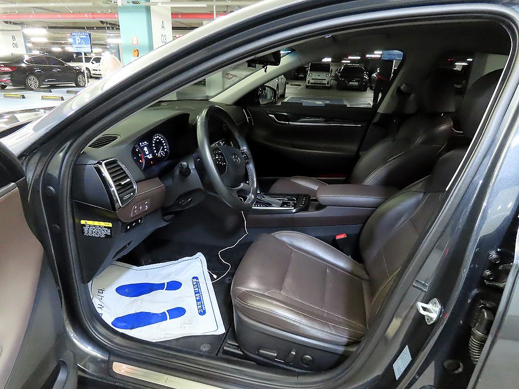 HYUNDAI Grandeur - Vista 6