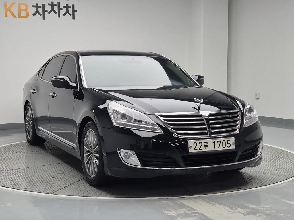 HYUNDAI Equus - Vista 4