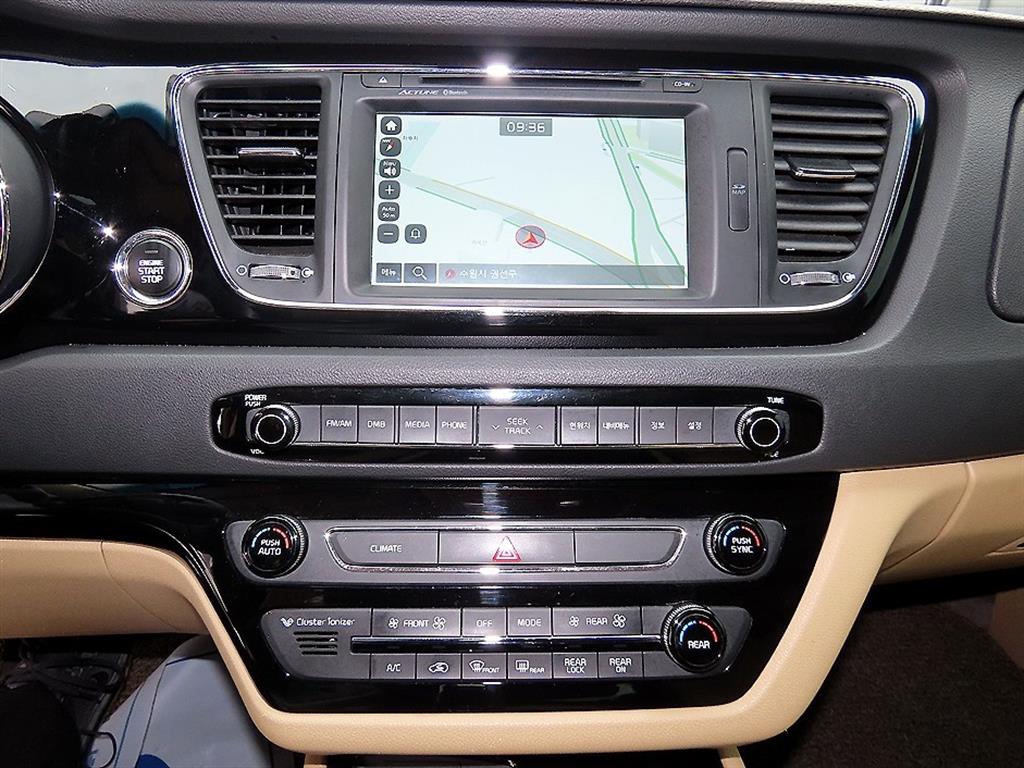 KIA Carnival 2016 Blanco - Importación desde Corea - HF Imports Iquique - Foto 14