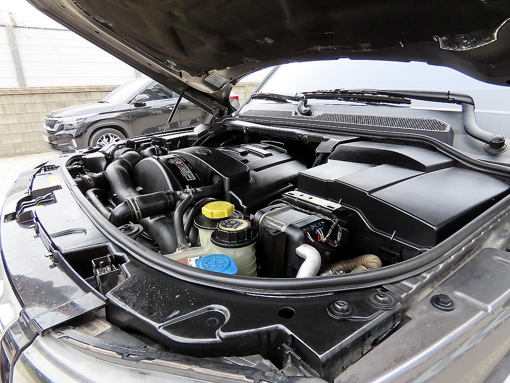 Land Rover Discovery 2016 Gris - Importación desde Corea - HF Imports Iquique - Foto 19