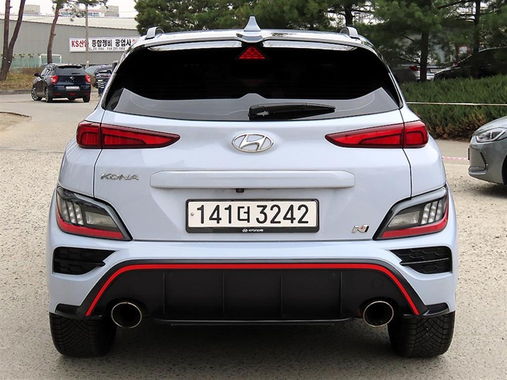 HYUNDAI Kona - Vista 4