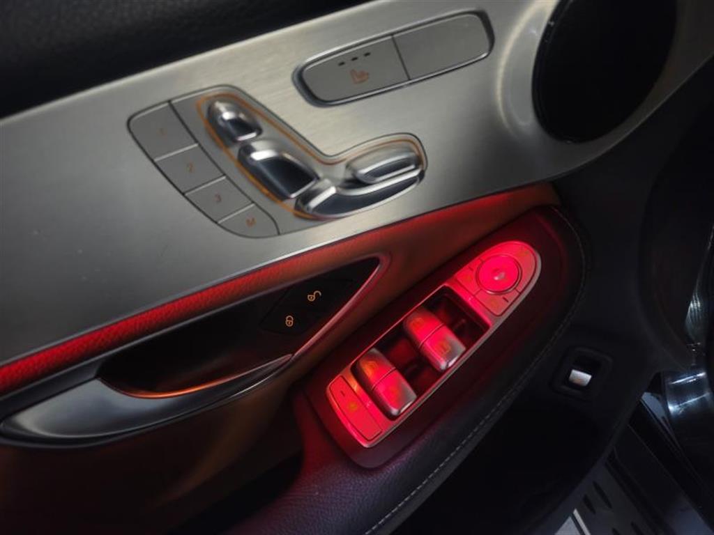 Mercedes Benz GLC Class - Vista 8