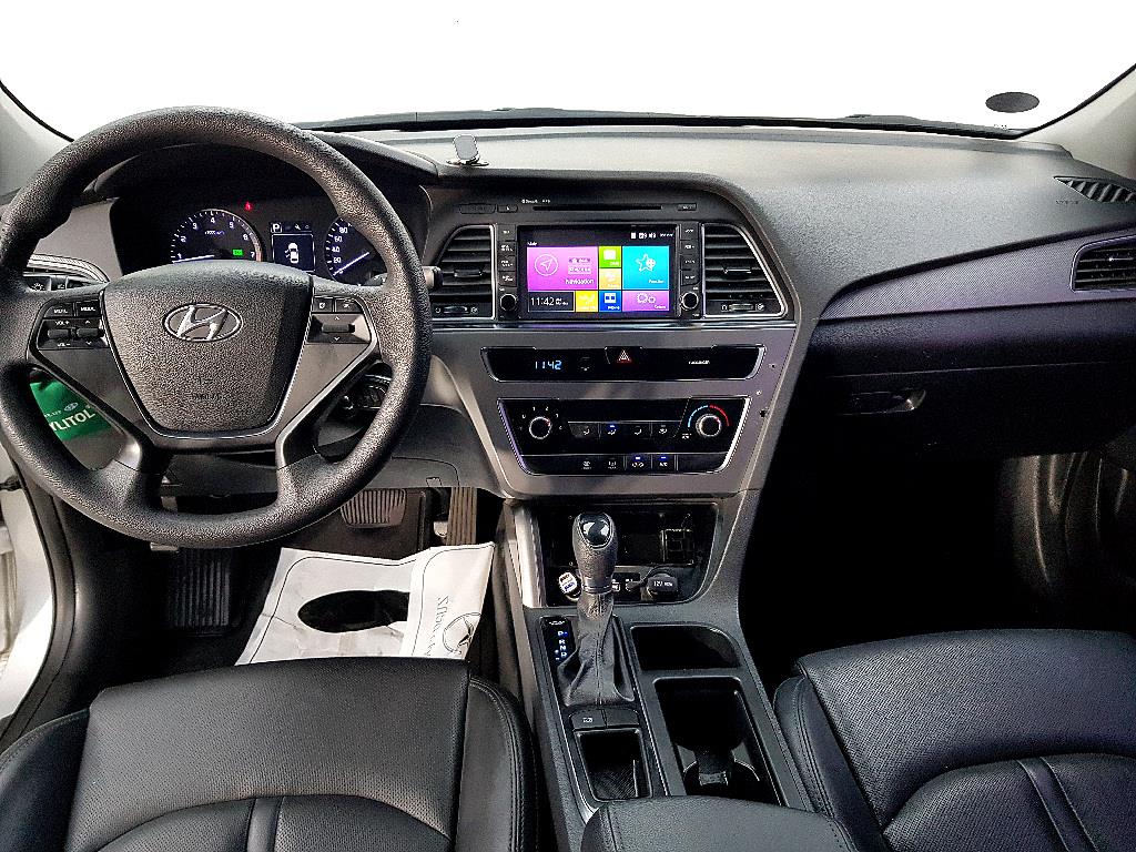 HYUNDAI Sonata - Vista 5